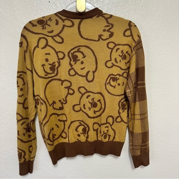 Disney Winnie the Pooh Plaid Pooh Bear Outline Women's Cardigan size M - Picture 10 of 10